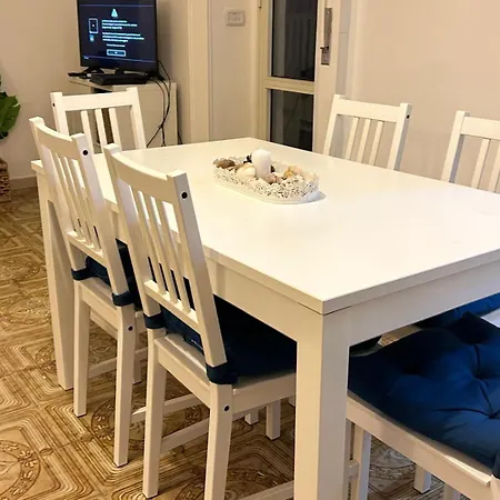 Le Terrazze Beachfront, Balcony, Parking, Private Access Appartement