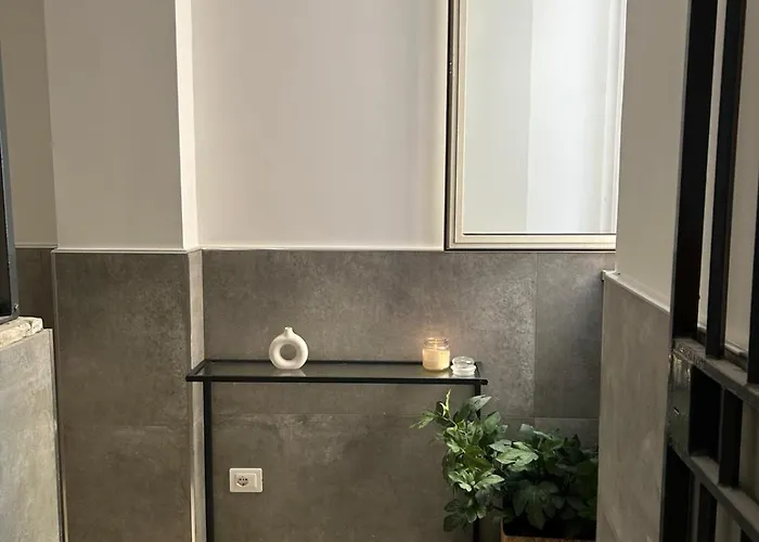 Le Terrazze Beachfront, Balcony, Parking, Private Access *